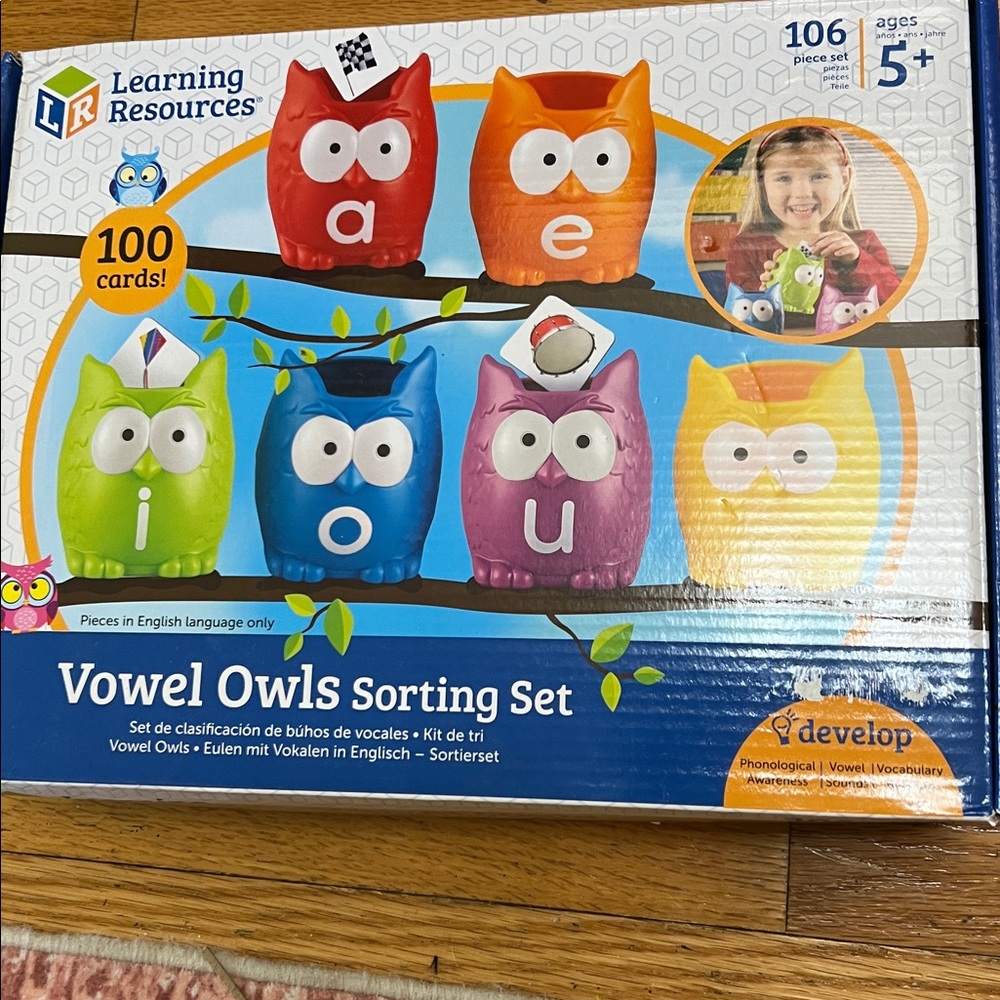 New Learning Resources Colorful Vowel Owls Sorting 106 Piece Set
